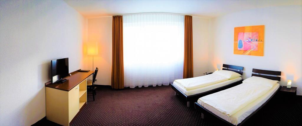 Motel Fehraltorf Uster Extérieur photo